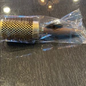 Olivia Garden Nano Thermic 2 1/8” round brush